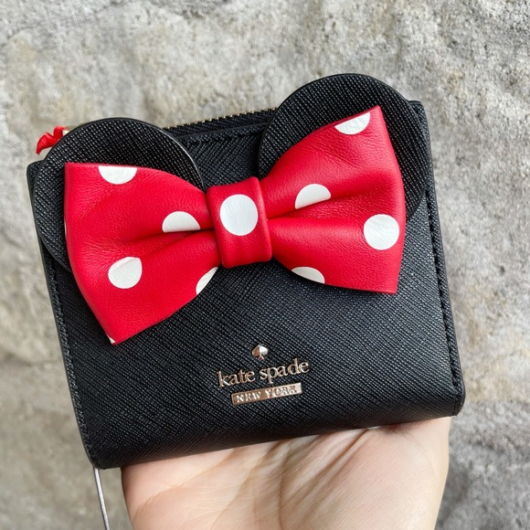 ♠️ Kate Spade Disney Colloection Limited Wallet🌸 - Picture 2 of 4